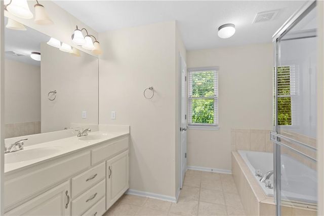 2332 S 24th Street, Leavenworth, KS 66048