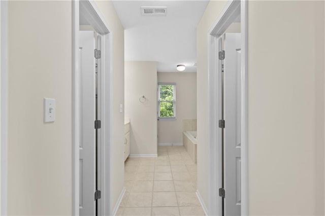 2332 S 24th Street, Leavenworth, KS 66048