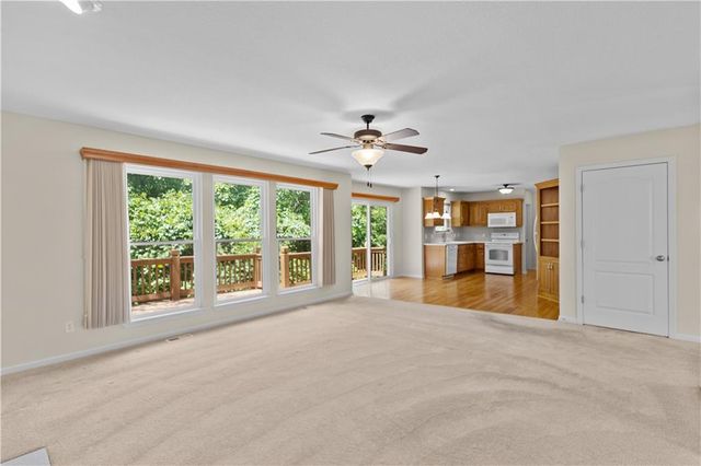 2332 S 24th Street, Leavenworth, KS 66048