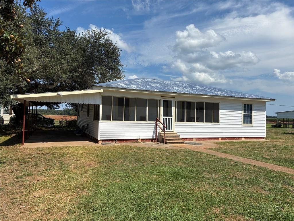 169 BIG BEND Road, Moreauville, LA 71355