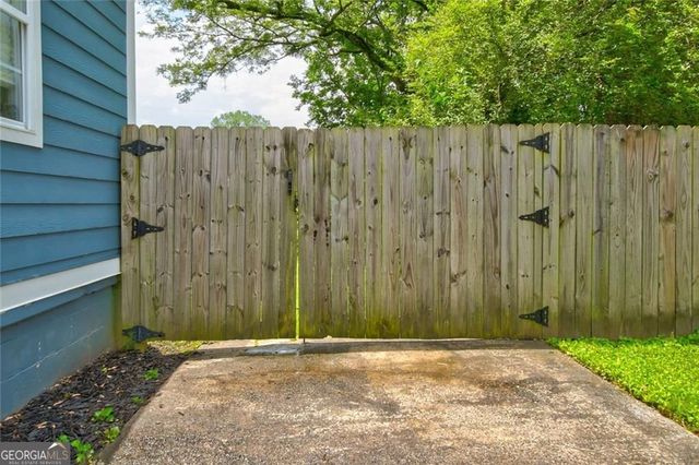 1821 Clearwater Drive SE, Marietta, GA 30067