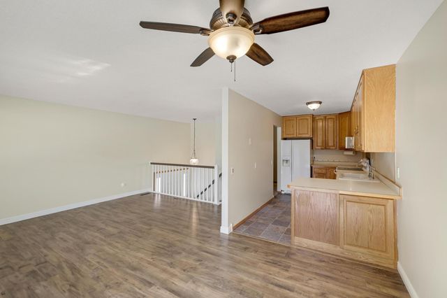 2305 E 122nd Street, Burnsville, MN 55337