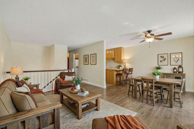 2305 E 122nd Street, Burnsville, MN 55337