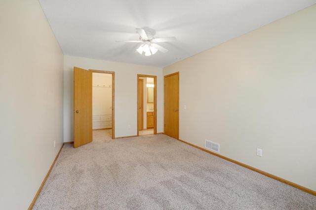 2305 E 122nd Street, Burnsville, MN 55337