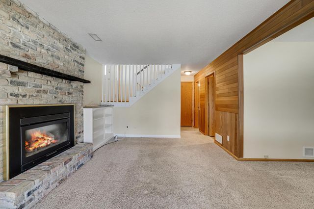 2305 E 122nd Street, Burnsville, MN 55337