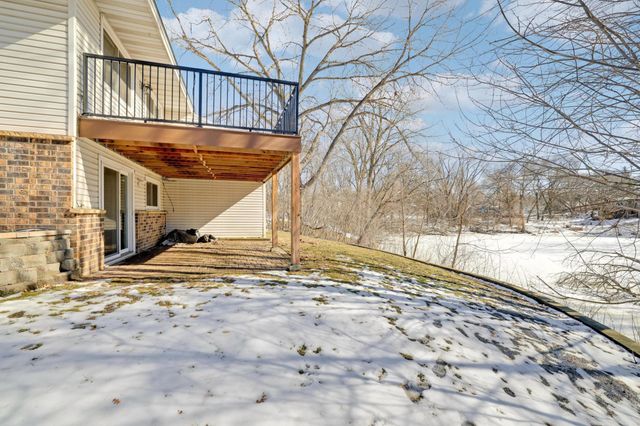 2305 E 122nd Street, Burnsville, MN 55337