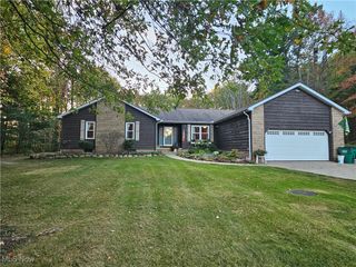 9060 Sandy Oaks Trail, Chardon, OH 44024