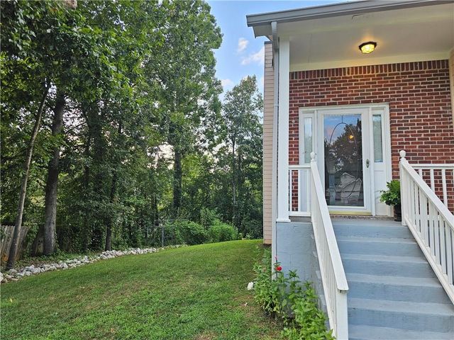 3536 Stonefield Court, Rex, GA 30273