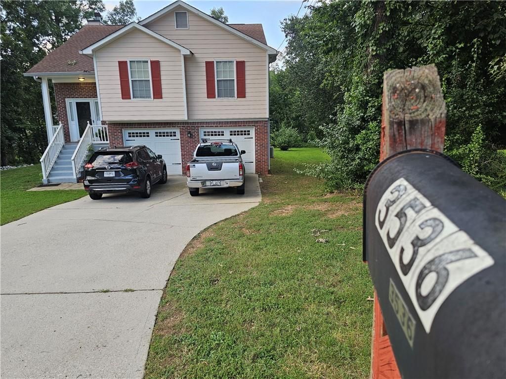 3536 Stonefield Court, Rex, GA 30273