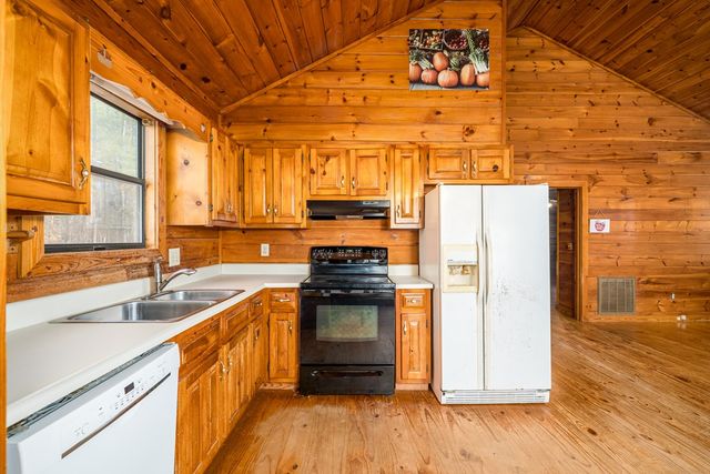 2515 Camp Branch Road, Ellijay, GA 30540