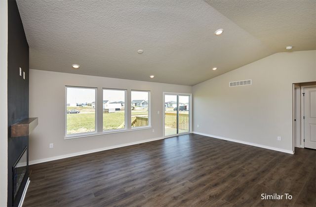 3013 Myron Street, Norwalk, IA 50211