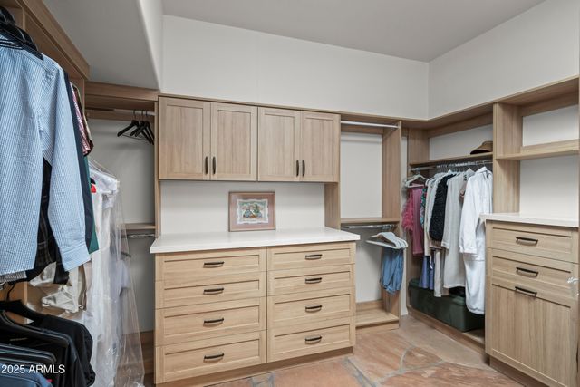 10947 E SUTHERLAND Way, Scottsdale, AZ 85262