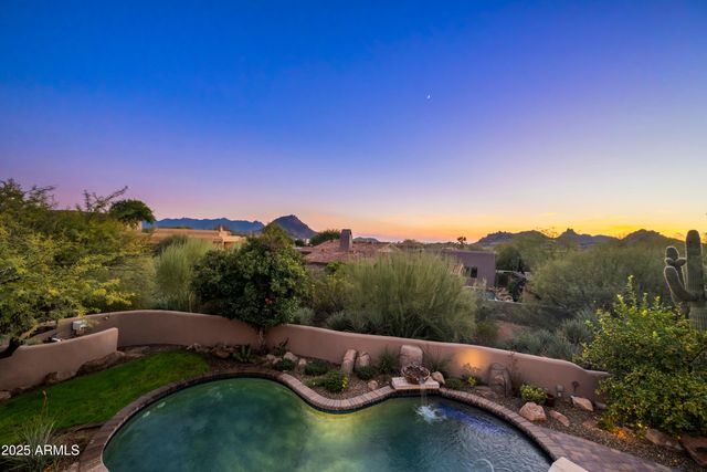 10947 E SUTHERLAND Way, Scottsdale, AZ 85262