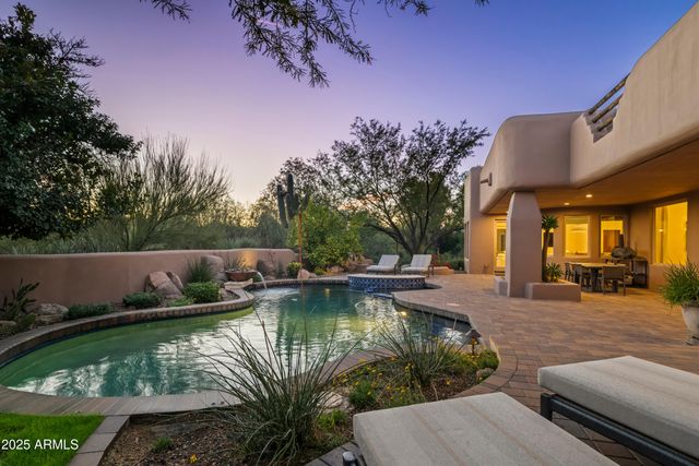 10947 E SUTHERLAND Way, Scottsdale, AZ 85262