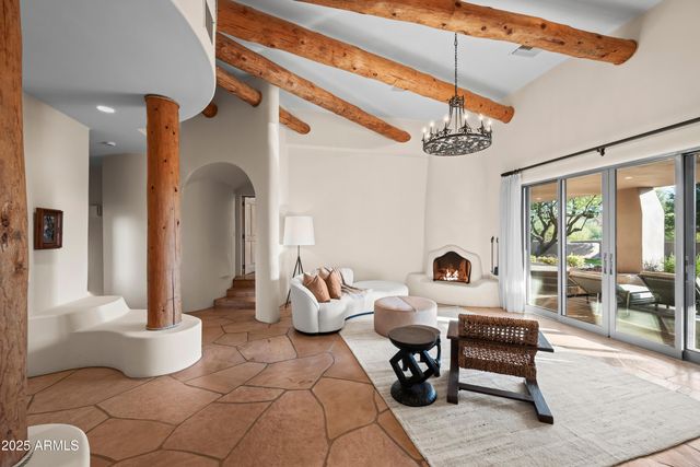 10947 E SUTHERLAND Way, Scottsdale, AZ 85262