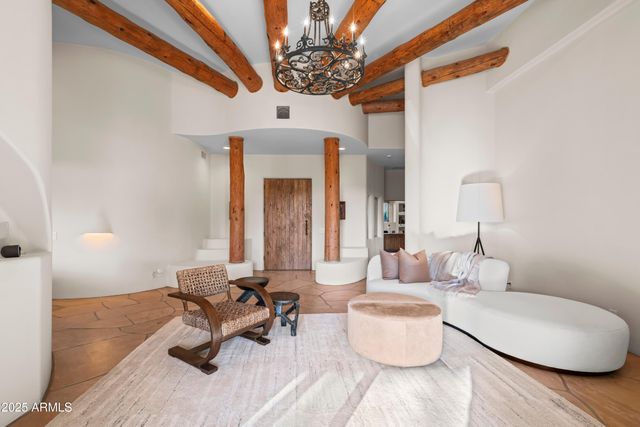 10947 E SUTHERLAND Way, Scottsdale, AZ 85262