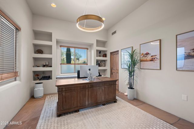 10947 E SUTHERLAND Way, Scottsdale, AZ 85262