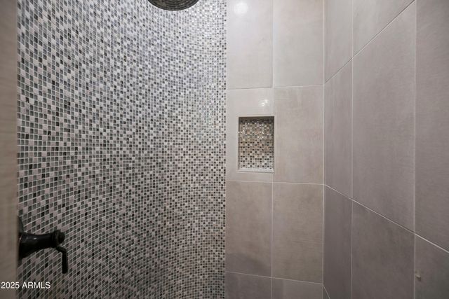 10947 E SUTHERLAND Way, Scottsdale, AZ 85262