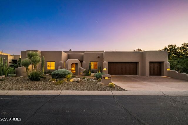 10947 E SUTHERLAND Way, Scottsdale, AZ 85262