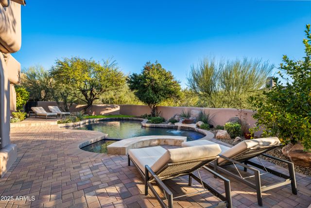 10947 E SUTHERLAND Way, Scottsdale, AZ 85262