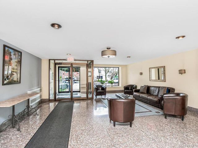 415 Gramatan Avenue 1C, Mount Vernon, NY 10552