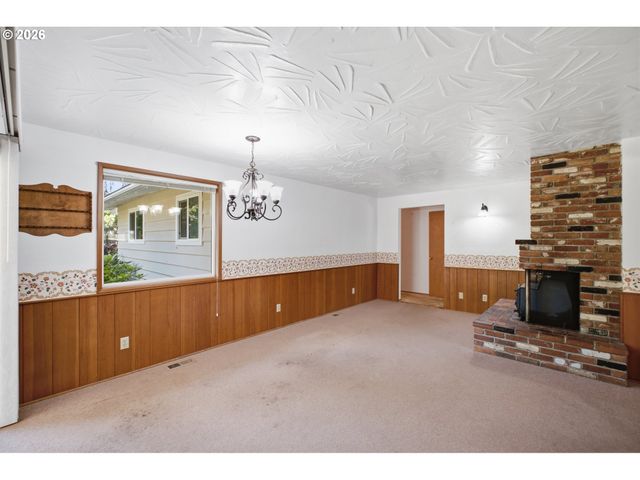 840 CLARMOUNT St Nw, Salem, OR 97304