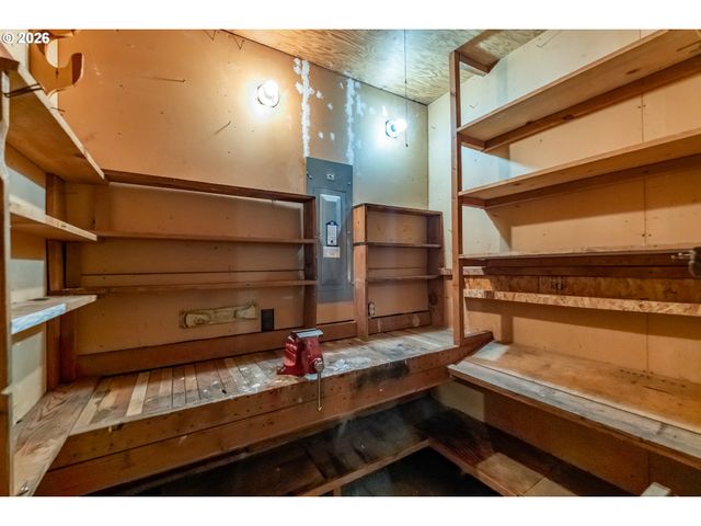 840 CLARMOUNT St Nw, Salem, OR 97304