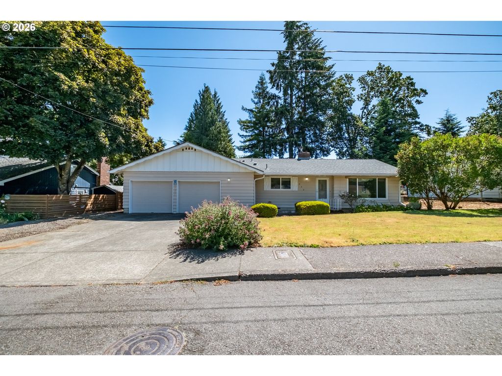 840 CLARMOUNT St Nw, Salem, OR 97304
