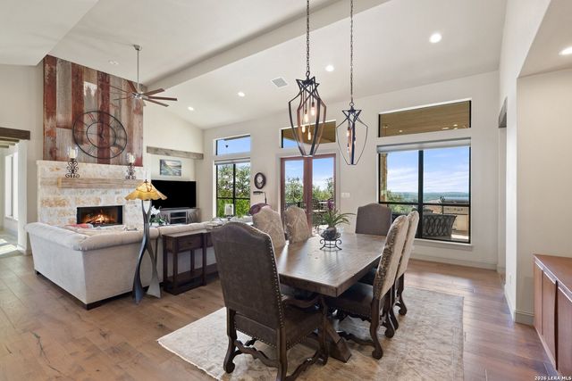 531 COPPER CRST, New Braunfels, TX 78132