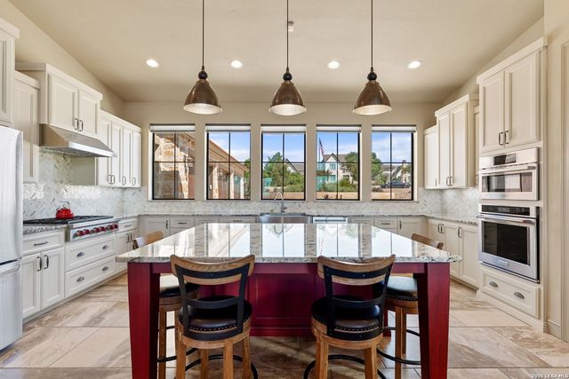 531 COPPER CRST, New Braunfels, TX 78132