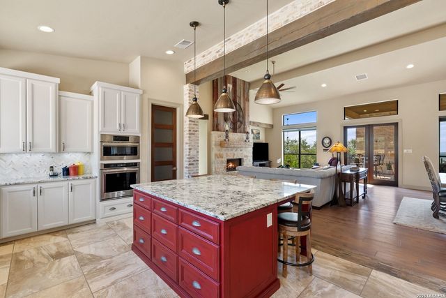 531 COPPER CRST, New Braunfels, TX 78132