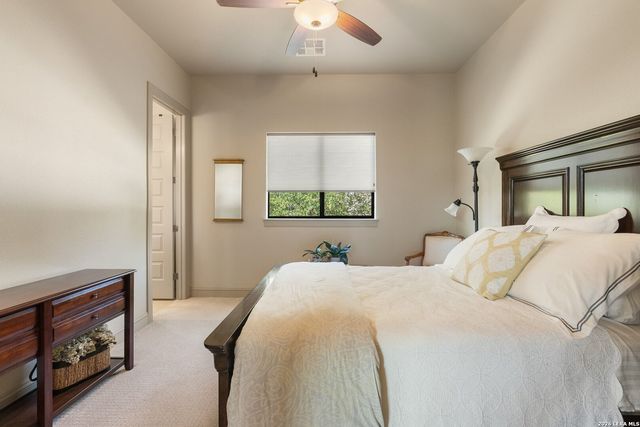 531 COPPER CRST, New Braunfels, TX 78132