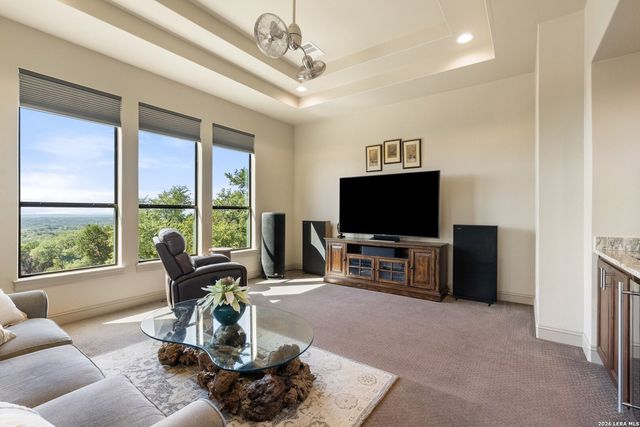 531 COPPER CRST, New Braunfels, TX 78132