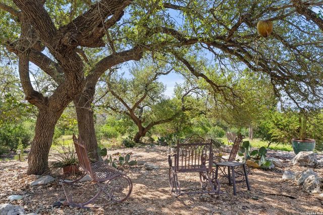 531 COPPER CRST, New Braunfels, TX 78132