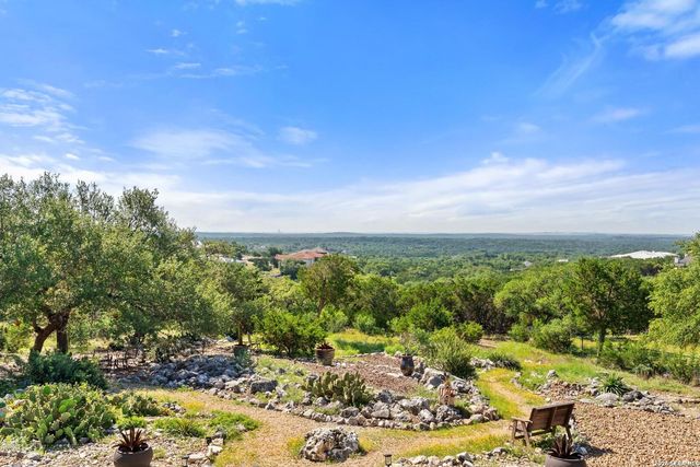 531 COPPER CRST, New Braunfels, TX 78132