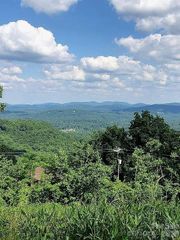 000 Alta Circle, Hendersonville, NC 28739