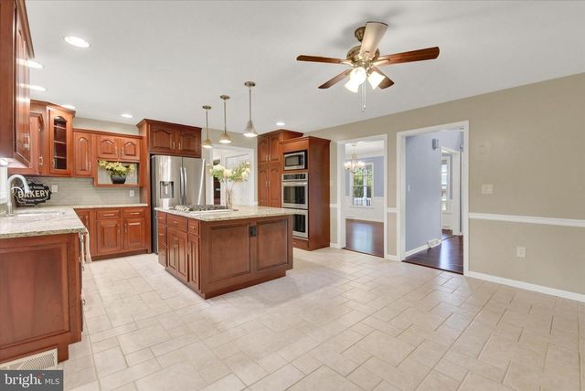 1315 CARRIAGE HOUSE RD, Middletown, PA 17057