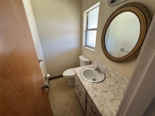 245 CENTER ROAD 211, Venice, FL 34285