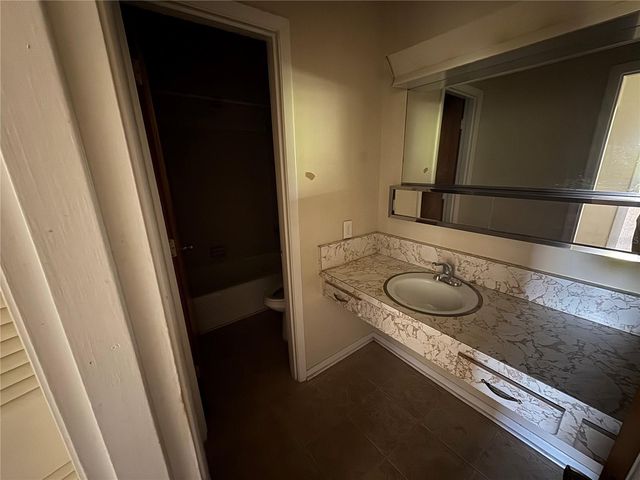 245 CENTER ROAD 211, Venice, FL 34285