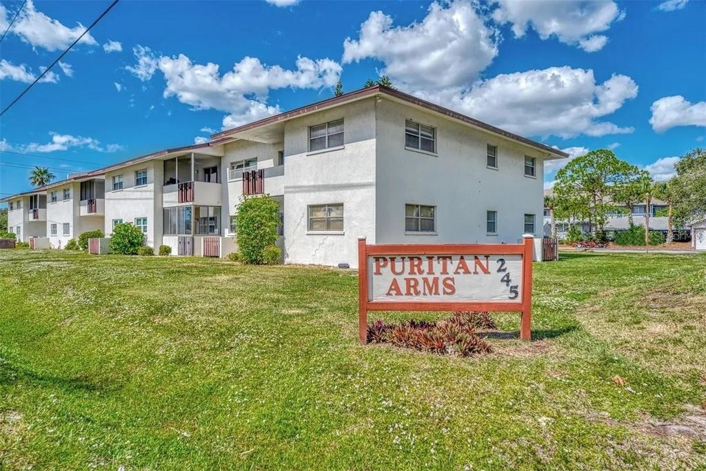 245 CENTER ROAD 211, Venice, FL 34285