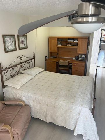 900 Saint Charles Pl 316, Pembroke Pines, FL 33026