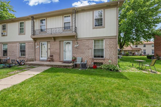 35479 Turner Drive 231, Sterling Heights, MI 48312