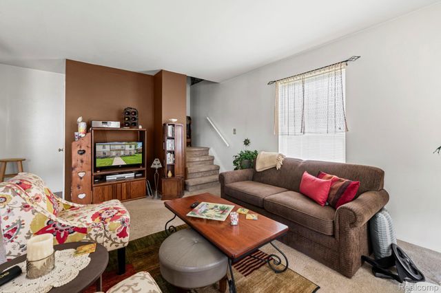 35479 Turner Drive 231, Sterling Heights, MI 48312