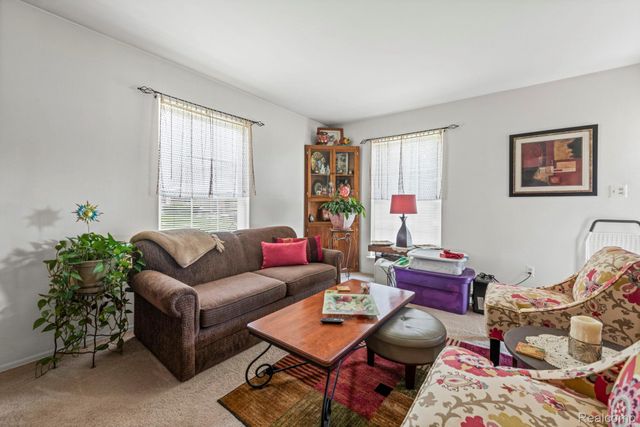 35479 Turner Drive 231, Sterling Heights, MI 48312