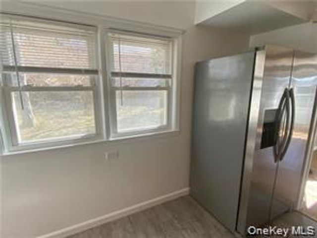5 Louis Avenue, Valley Cottage, NY 10989