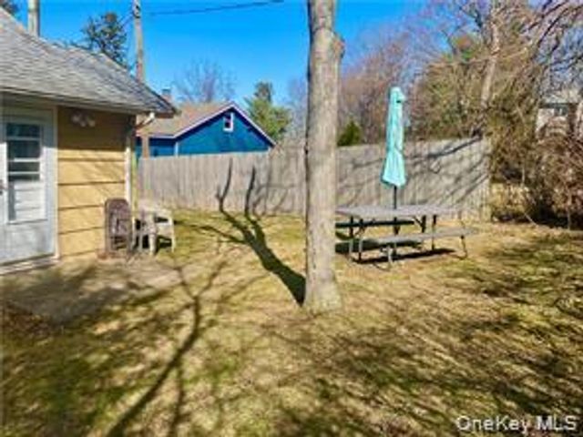5 Louis Avenue, Valley Cottage, NY 10989