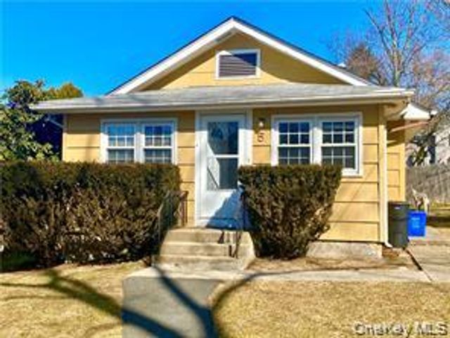 5 Louis Avenue, Valley Cottage, NY 10989