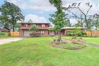 1414 W Dogwood Street, Rogers, AR 72758