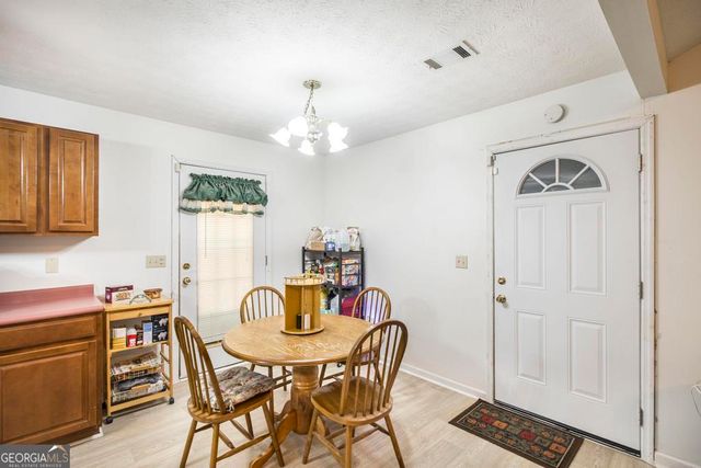 904 Robinhood Road, Dublin, GA 31021