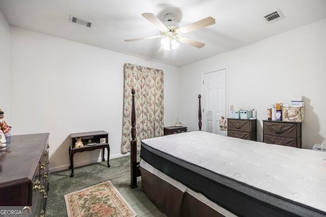 904 Robinhood Road, Dublin, GA 31021
